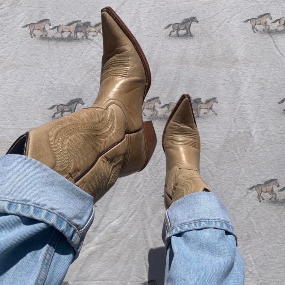 Women's Tan Western Boots